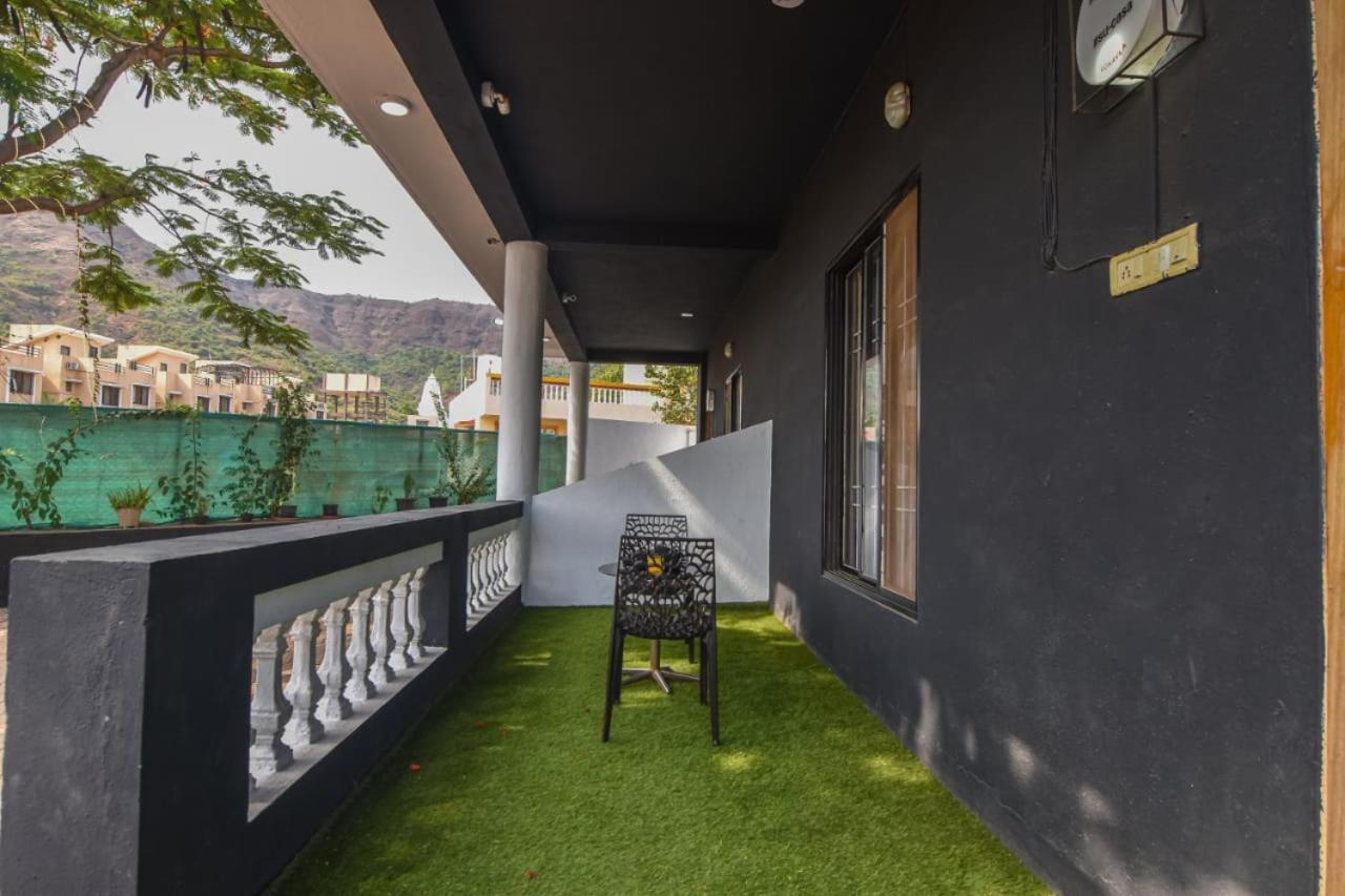 Empyrean Stay Ll 3Bhk Ll Black Horse Villa Ll Ac Ll Private Pool Ll Wifi II Lux Ll 罗纳瓦拉 外观 照片