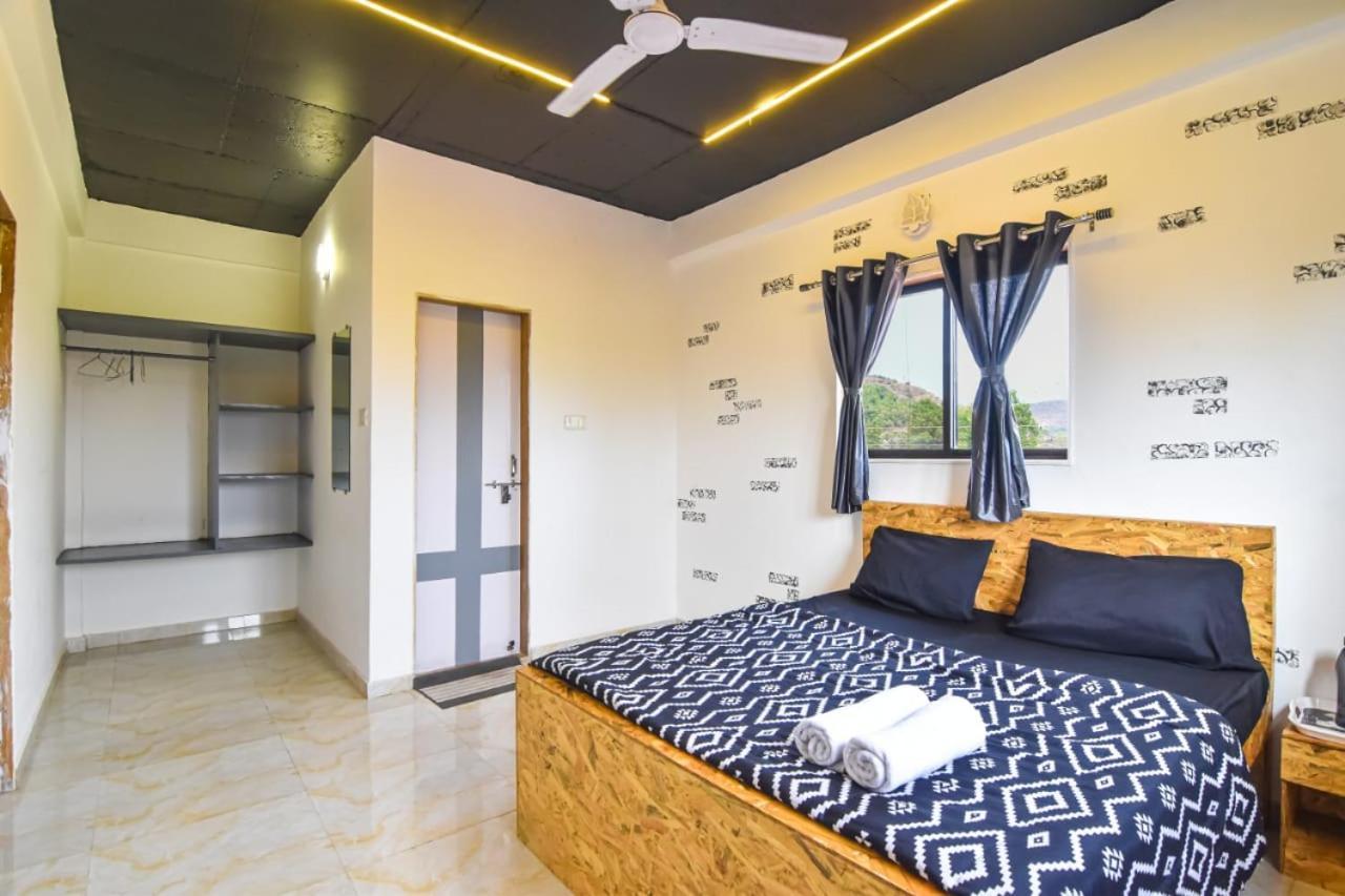 Empyrean Stay Ll 3Bhk Ll Black Horse Villa Ll Ac Ll Private Pool Ll Wifi II Lux Ll 罗纳瓦拉 外观 照片